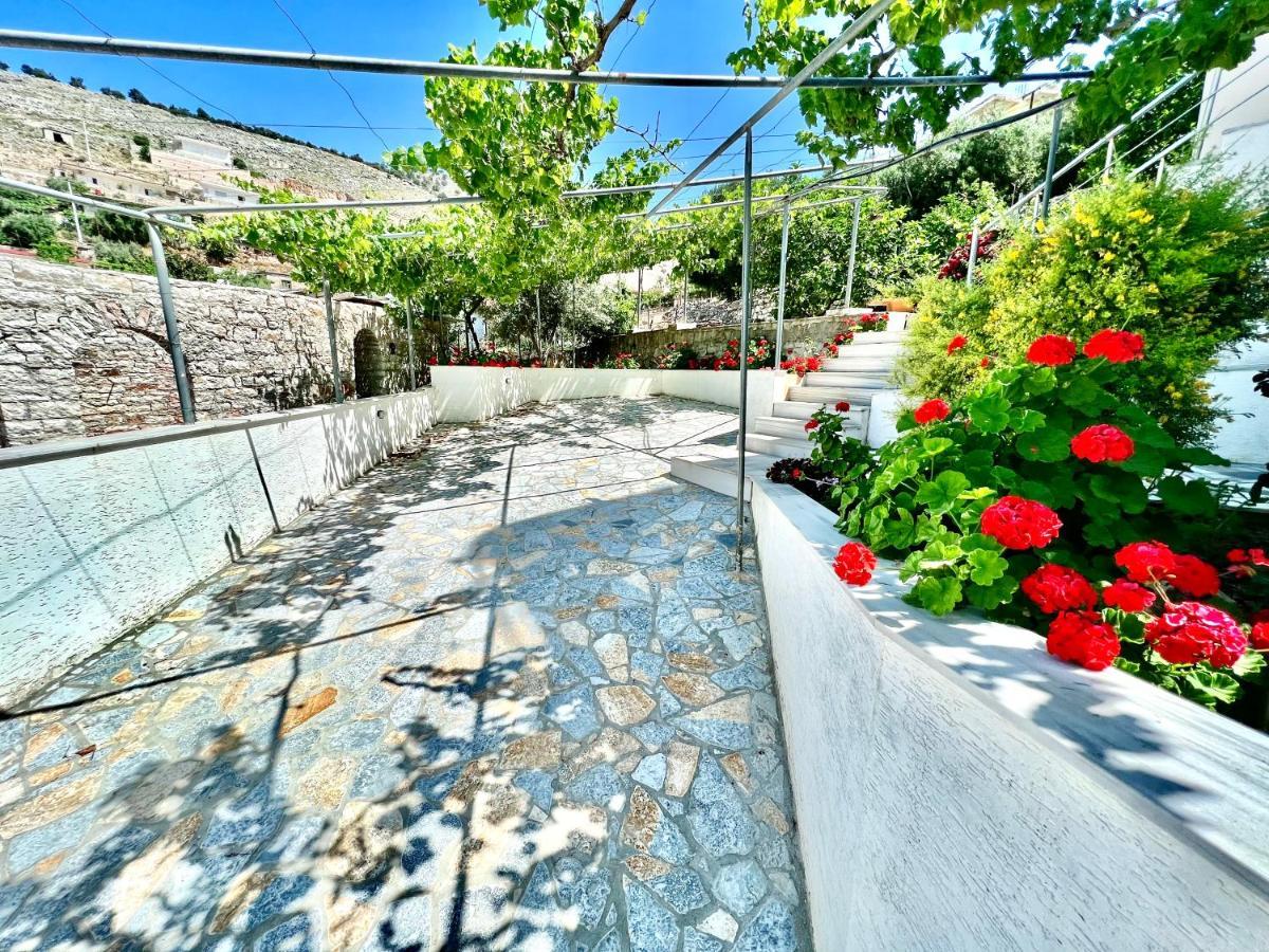 Apartamento Propery Under Renovation Sarandë Exterior foto